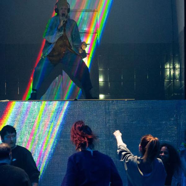 Banner A burra, a mesa e o pau